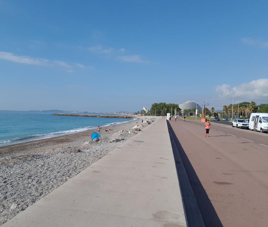 Apartments At Commodoro Villeneuve-Loubet Luaran gambar
