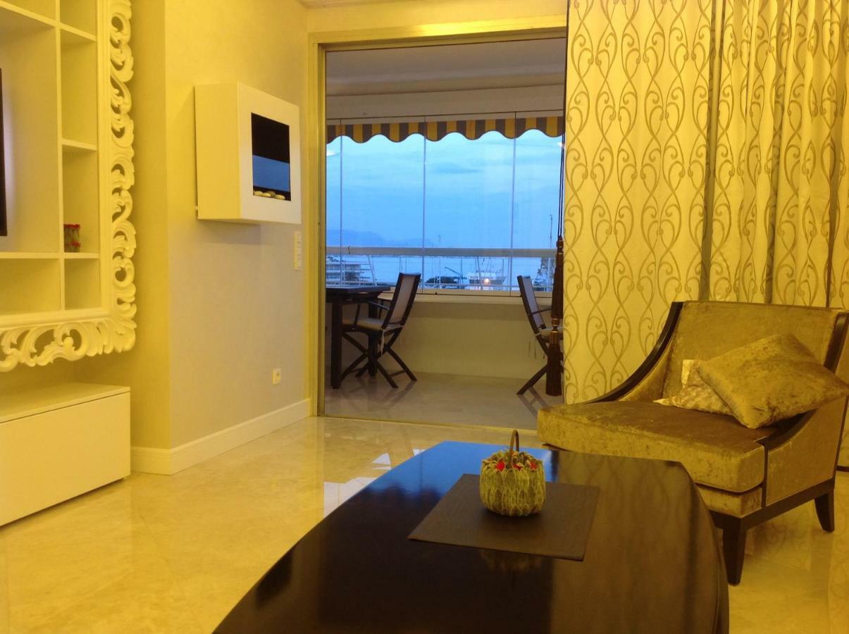 Apartments At Commodoro Villeneuve-Loubet Luaran gambar